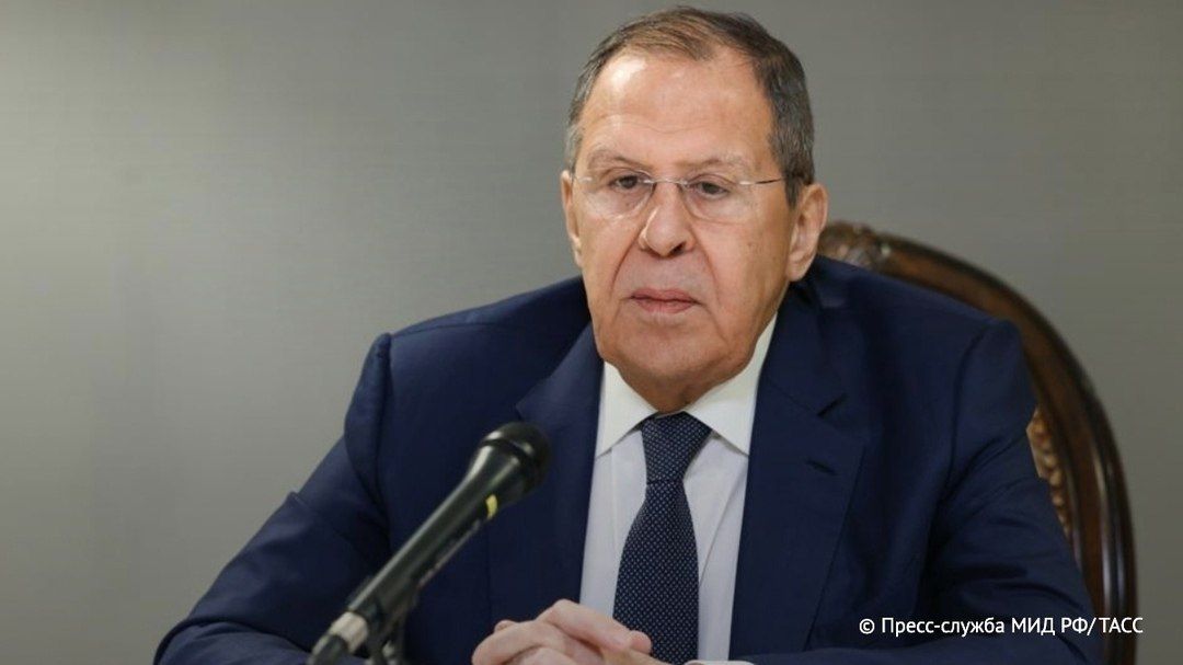 Одновременные визиты в Москву руководителя ЦРУ и главы дипломатии Ватикана означают не что иное, как желание их обоих "приехать и поговорить" с российской стороной