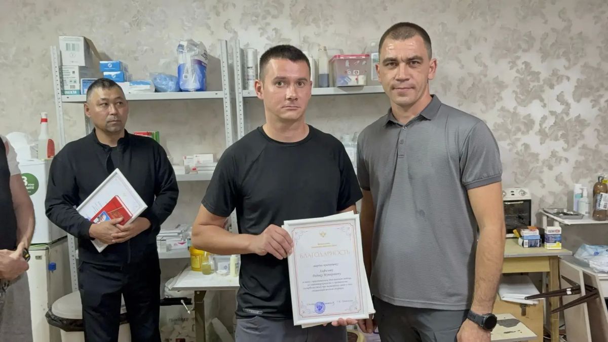 Рамиль Замалетдинов: В День военного медика посетил одно из медицинских подразделений, входящих в группировку войск "Днепр", чтобы поздравить тех, кто ежедневно спасает жизни наших защитников Рамиль Замалетдинов: В День военного медика посетил одно из медицинских подразделений, входящих в группировку войск "Днепр", чтобы поздравить тех, кто ежедневно спасает жизни наших защитников