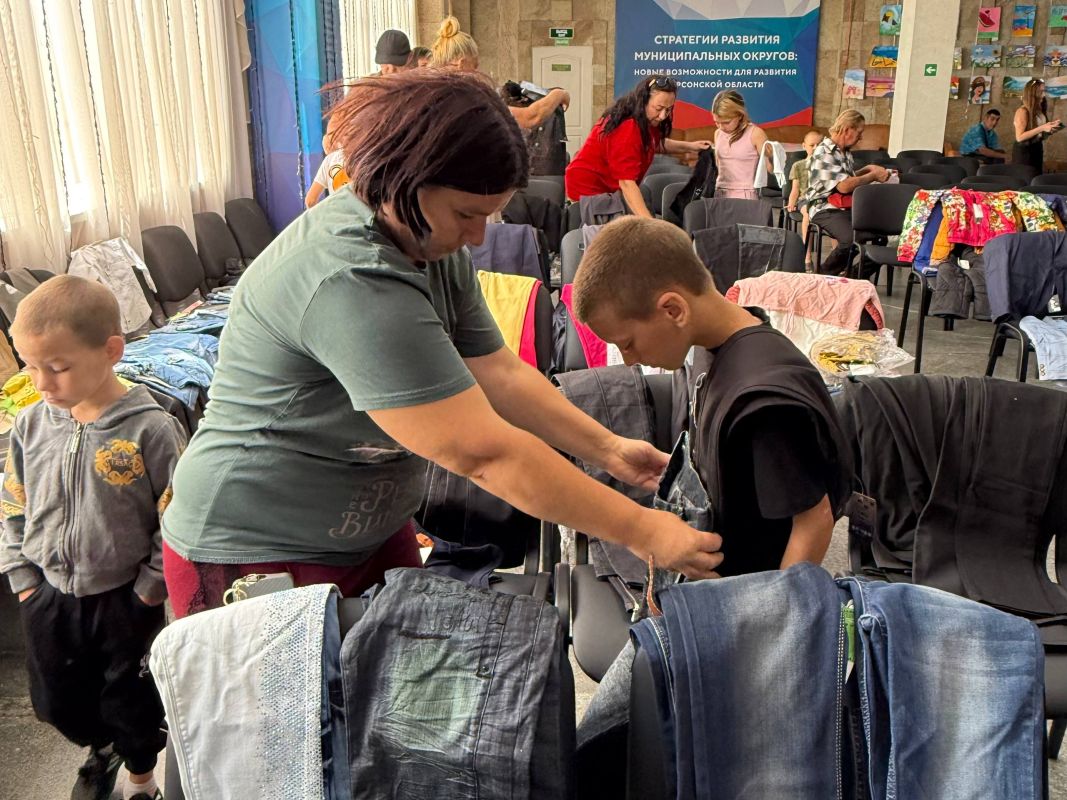 Помогли семьям Херсонской области подготовить детей к новому учебному году Помогли семьям Херсонской области подготовить детей к новому учебному году