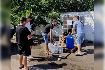 В Каховке работает 10 скважин и колонок для набора питьевой воды