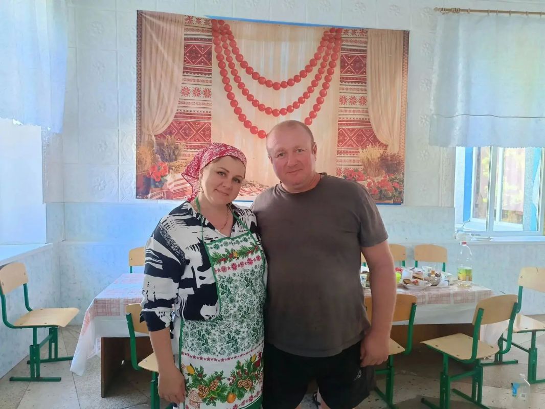 В Семёновке дети приготовили борщ на свежем воздухе в рамках проекта «Борщ-фест» В Семёновке дети приготовили борщ на свежем воздухе в рамках проекта «Борщ-фест»