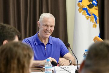 Владимир Сальдо: Провёл первое заседание Совета по вопросам добровольческой деятельности Херсонской области
