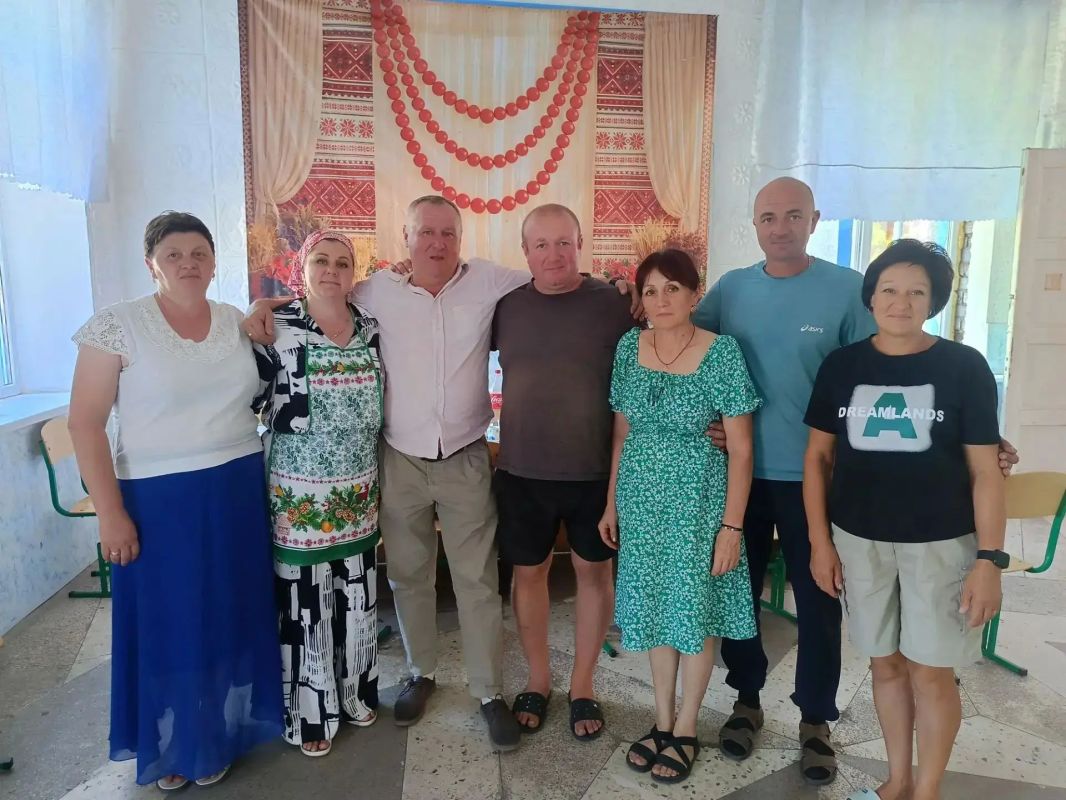 В Семёновке дети приготовили борщ на свежем воздухе в рамках проекта «Борщ-фест» В Семёновке дети приготовили борщ на свежем воздухе в рамках проекта «Борщ-фест»