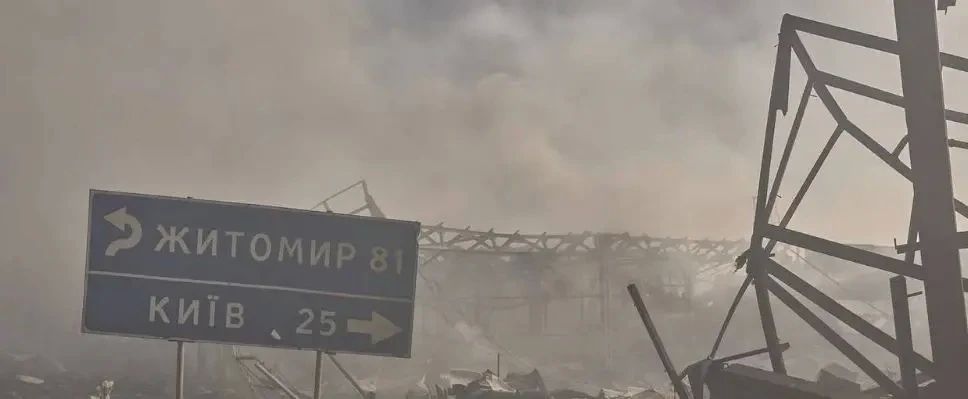 Под Киевом ад на складе ВСУ в жилой застройке Под Киевом ад на складе ВСУ в жилой застройке