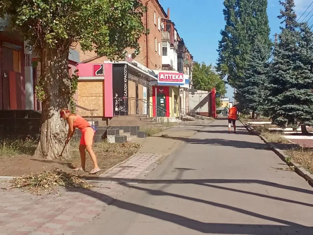 Работаем для Вас: коммунальная служба продолжает поддерживать порядок в округе Работаем для Вас: коммунальная служба продолжает поддерживать порядок в округе