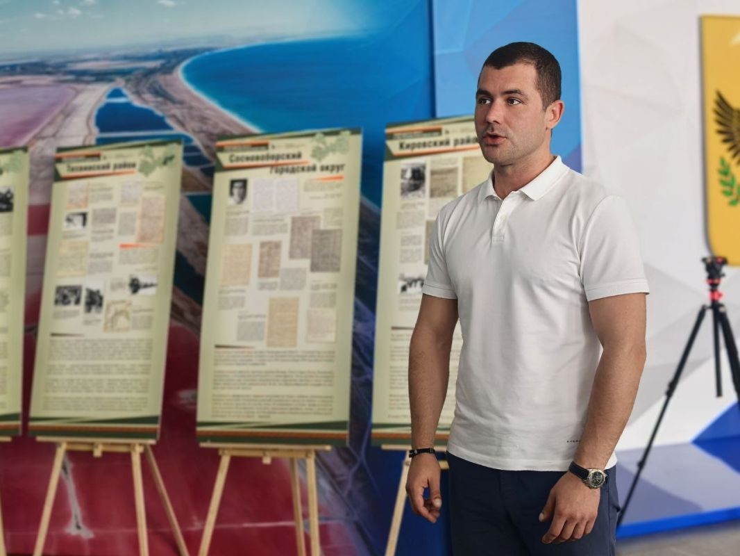 В Геническе открылась выставка архивных документов «Ленинградская область в годы Великой Отечественной войны» В Геническе открылась выставка архивных документов «Ленинградская область в годы Великой Отечественной войны»