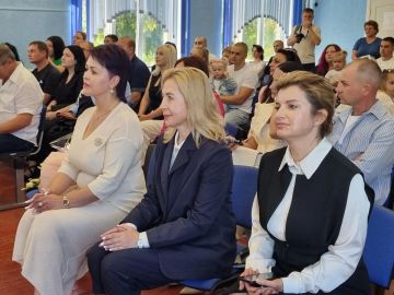 "Дети растут и строят планы": Ирина Кравченко — о празднике 1 сентября в Генической школе №2
