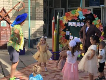 В Ульяновском детском саду День знаний встретили с Незнайкой и Знайкой