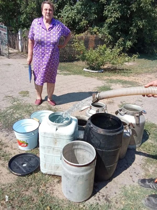 Из-за ударов ВСУ централизованного электроснабжения в Великолепетихском округе практически нет, сообщил Владимир Сальдо Из-за ударов ВСУ централизованного электроснабжения в Великолепетихском округе практически нет, сообщил Владимир Сальдо