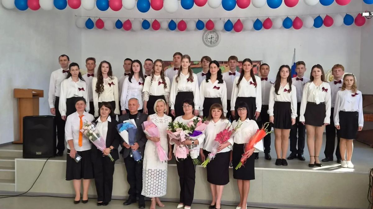 Первые звонки и новые горизонты: в Херсонской области начался учебный год Первые звонки и новые горизонты: в Херсонской области начался учебный год