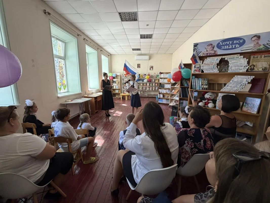 «Первоклассный старт в Стране Знаний» — праздник, полный улыбок и открытий в Скадовской библиотеке! «Первоклассный старт в Стране Знаний» — праздник, полный улыбок и открытий в Скадовской библиотеке!