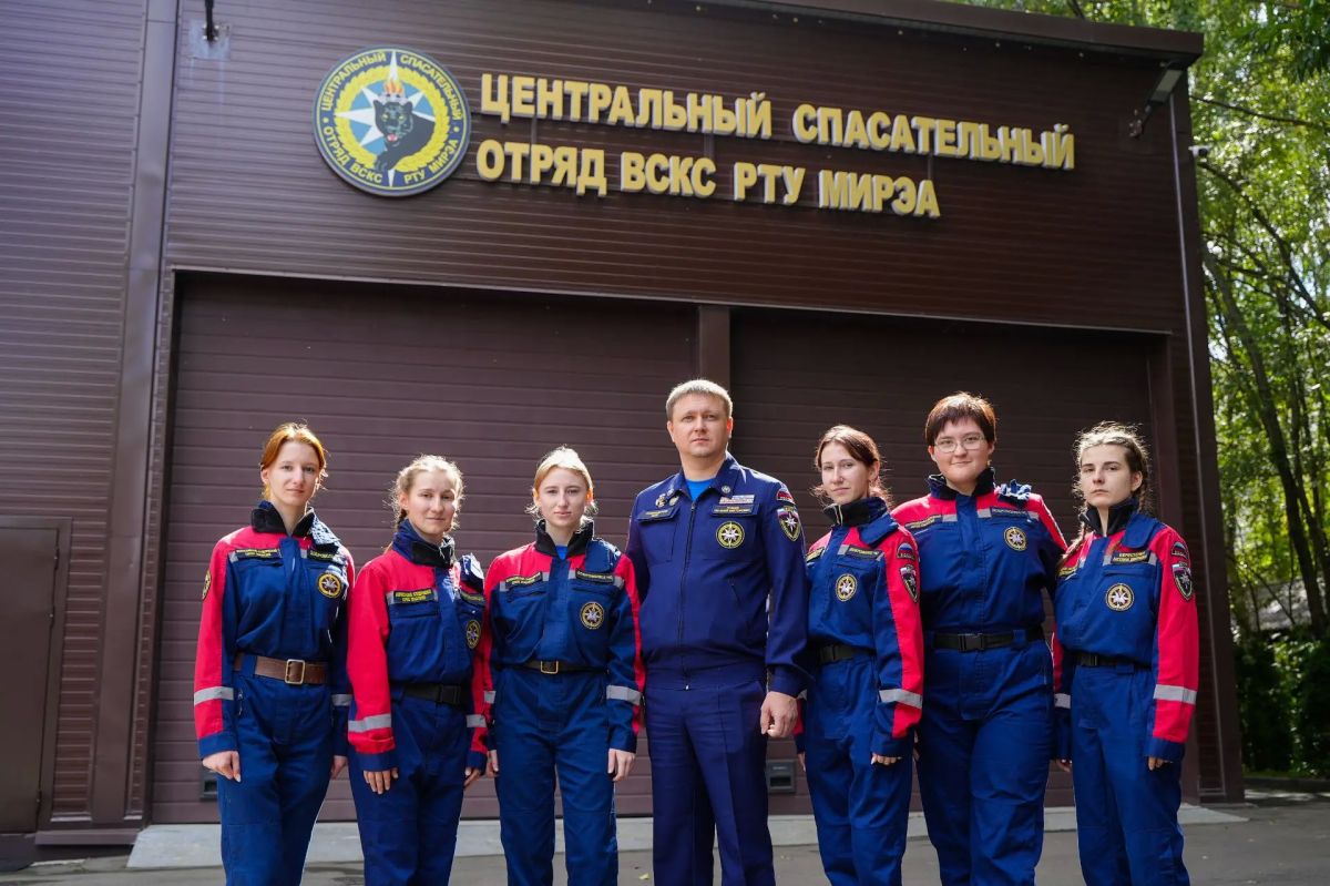 Сегодня свой день рождения отмечает член Общественной палаты РФ, руководитель ВСКС Евгений Викторович Козеев! Сегодня свой день рождения отмечает член Общественной палаты РФ, руководитель ВСКС Евгений Викторович Козеев!