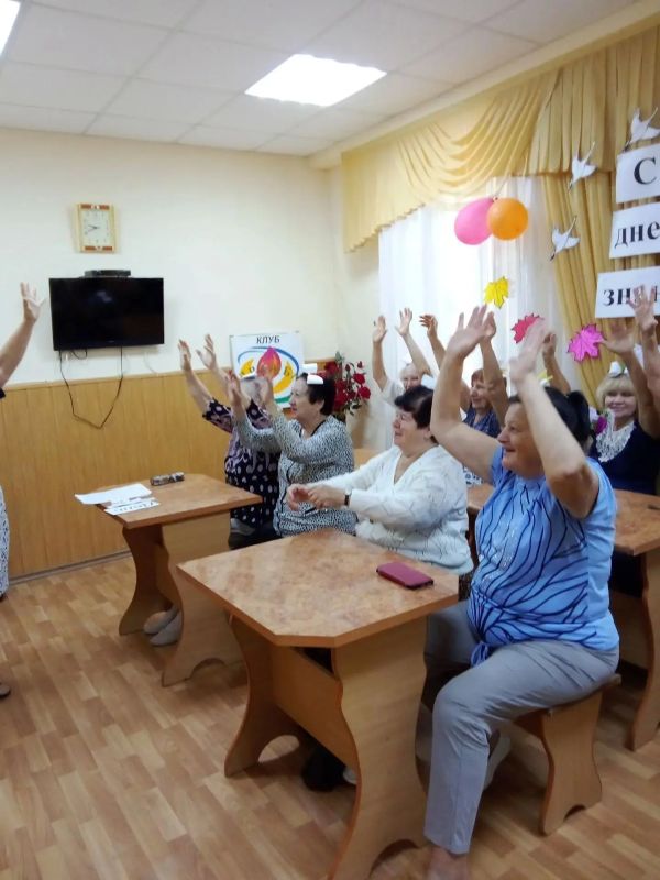 1 сентября в Чаплинском комплексном центре социального обслуживания населения прошло праздничное мероприятие, приуроченное ко Дню знаний 1 сентября в Чаплинском комплексном центре социального обслуживания населения прошло праздничное мероприятие, приуроченное ко Дню знаний