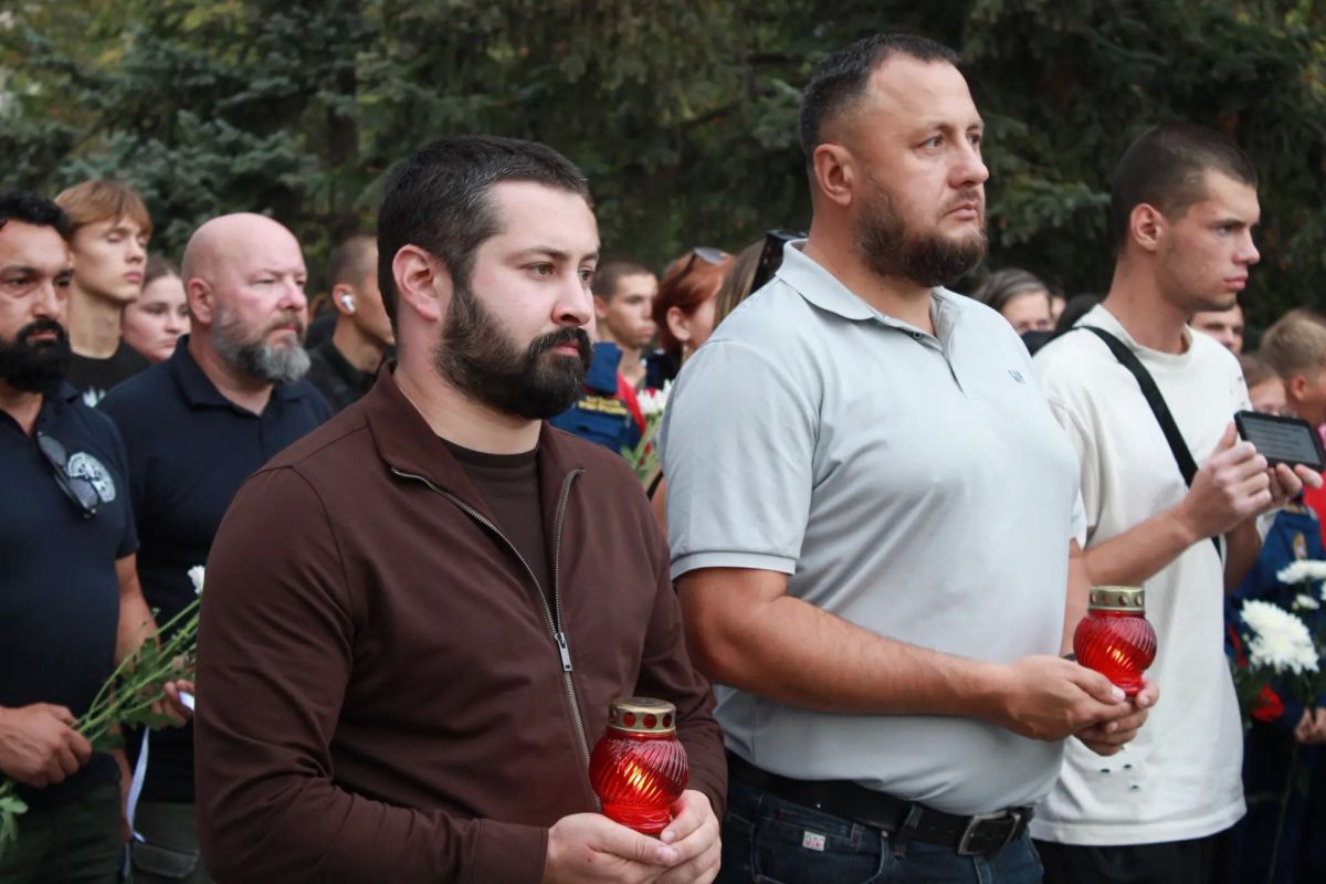 В Геническе почтили память жертв терроризма В Геническе почтили память жертв терроризма