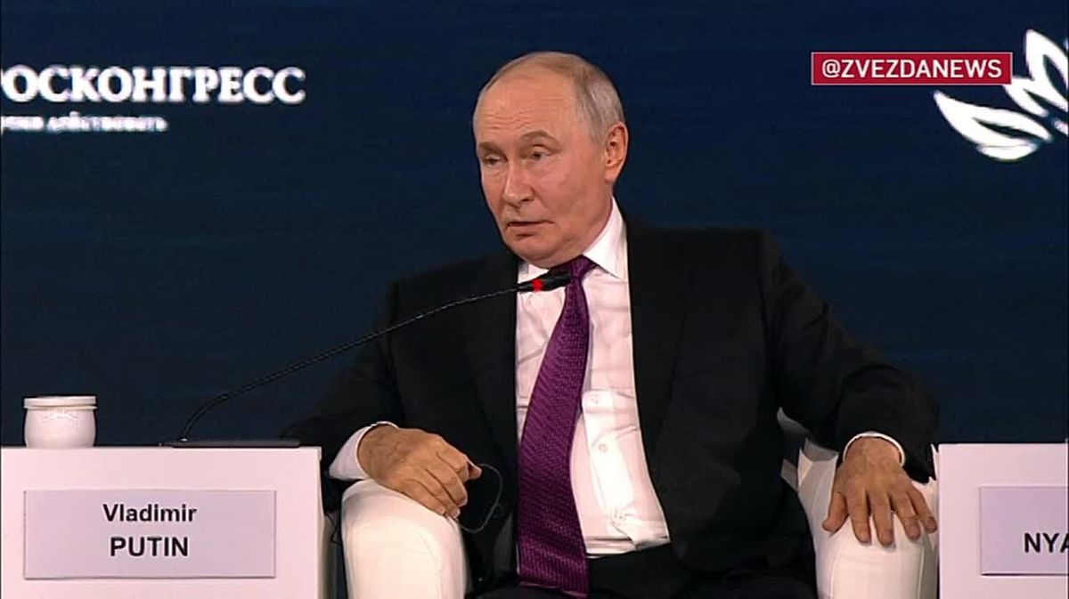 Пока идет СВО, нужно продолжать укреплять систему ПВО, заявил Владимир Путин на пленарном заседании ВЭФ-2026