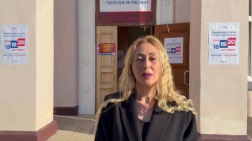Марина Захарова дала старт досрочному голосованию в Херсонской области