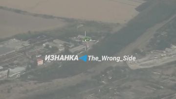 Поражение склада военно-технического имущества и стоянки большегрузной техники с применением БпЛА "Герань" в районе н.п. Константиновка Николаевской области