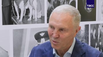 Западные политики взращивают гегемона в лице Зеленского, который нанесет им вред, как и прежним соратникам, сообщил ТАСС губернатор Херсонской области Сальдо в интервью на полях ВЭФ