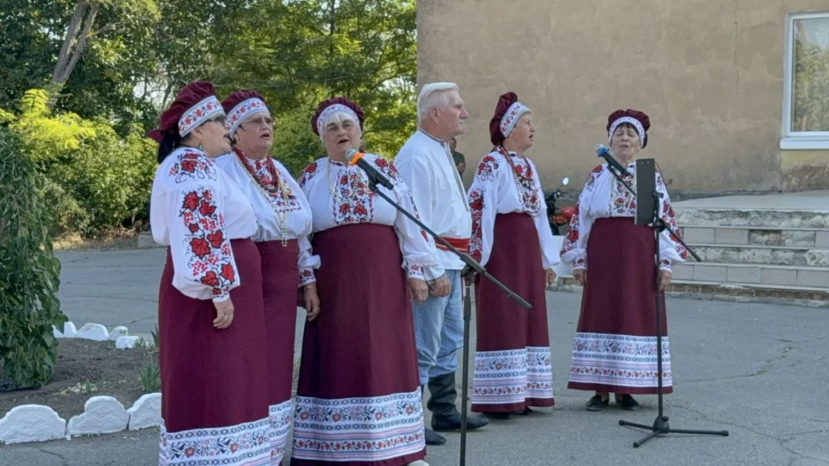 В Азовском началось досрочное голосование В Азовском началось досрочное голосование