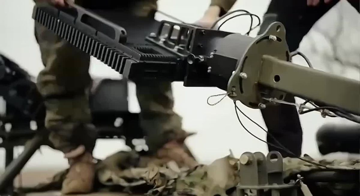 Российские военные стоят на страже Родины: пополни ряды защитников! Стань частью отряда "БАРС-Херсон"!