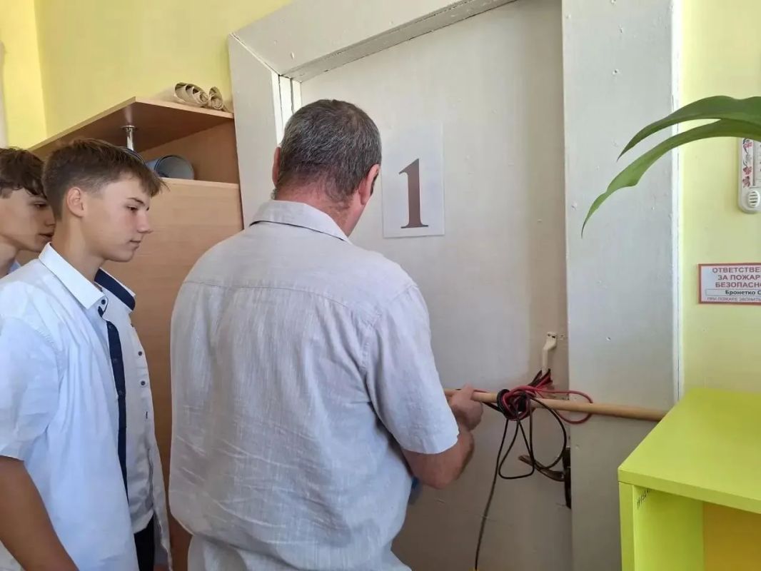 В Приморской школе прошёл масштабный День безопасности! В Приморской школе прошёл масштабный День безопасности!