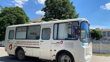 МФЦ едет в гости: мобильный офис «Мои Документы» посетит семь округов Херсонщины
