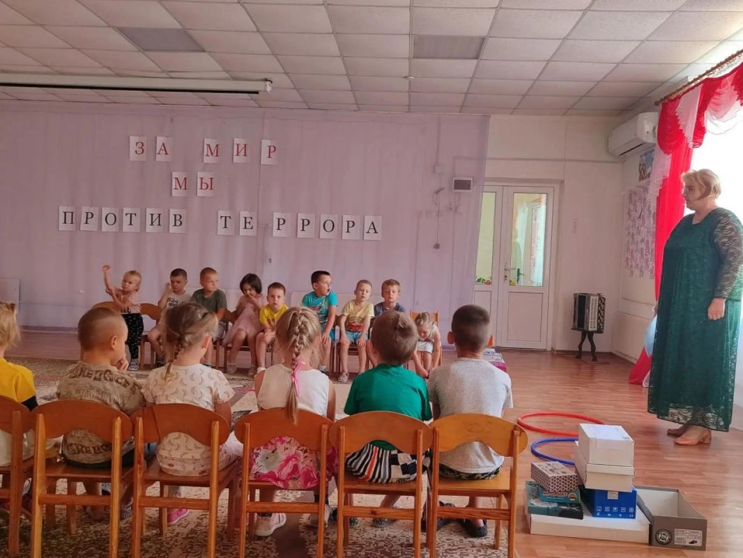 Александр Дудка: В библиотеках Скадовского округа прошли мероприятия ко Дню солидарности в борьбе с терроризмом Александр Дудка: В библиотеках Скадовского округа прошли мероприятия ко Дню солидарности в борьбе с терроризмом