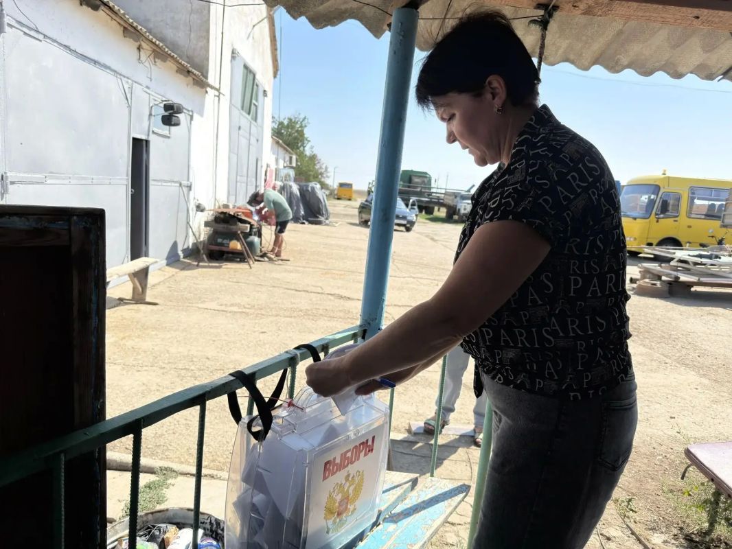 Члены УИК выехали на предприятия коммунального хозяйства и водоканала для проведения досрочного голосования Члены УИК выехали на предприятия коммунального хозяйства и водоканала для проведения досрочного голосования