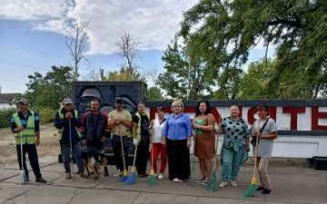 В селе Фёдоровка провели субботник «Никто не забыт, ничто не забыто» на территории памятника погибшим воинам во времена Великой Отечественной войны