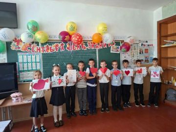 «Сердце — защитнику»: школьники Скадовска передали бойцам посылки с теплом и поддержкой