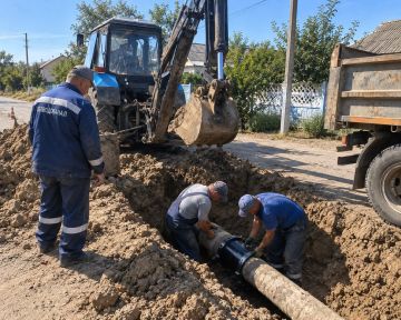 Павловка | 5 сентября. 5 сентября в селе Павловка на улице Асканийской, 3 устранили повреждение на центральной водопроводной сети
