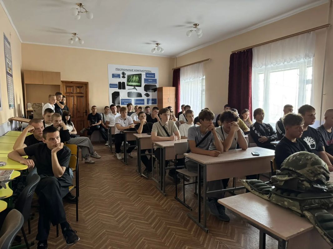 Генический строительный колледж присоединился к Всероссийской акции «Сердце — Защитнику»! Генический строительный колледж присоединился к Всероссийской акции «Сердце — Защитнику»!