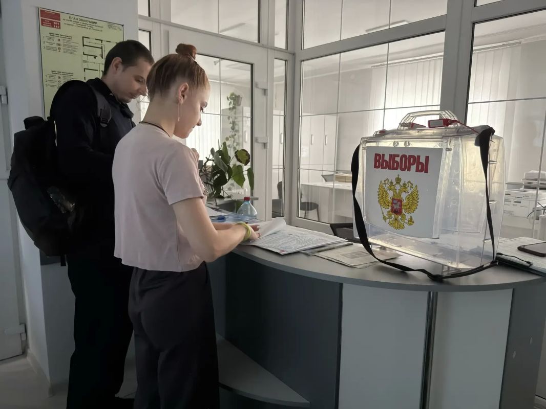 Сегодня в Чаплинском округе завершается первый этап досрочного голосования на выборах депутатов Государственной Думы Российской Федерации Сегодня в Чаплинском округе завершается первый этап досрочного голосования на выборах депутатов Государственной Думы Российской Федерации