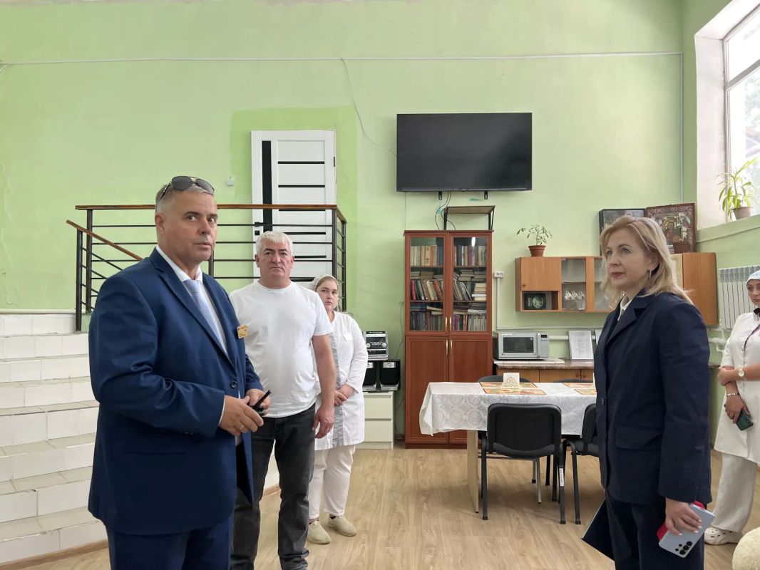 Здесь живут больше 50 человек Здесь живут больше 50 человек
