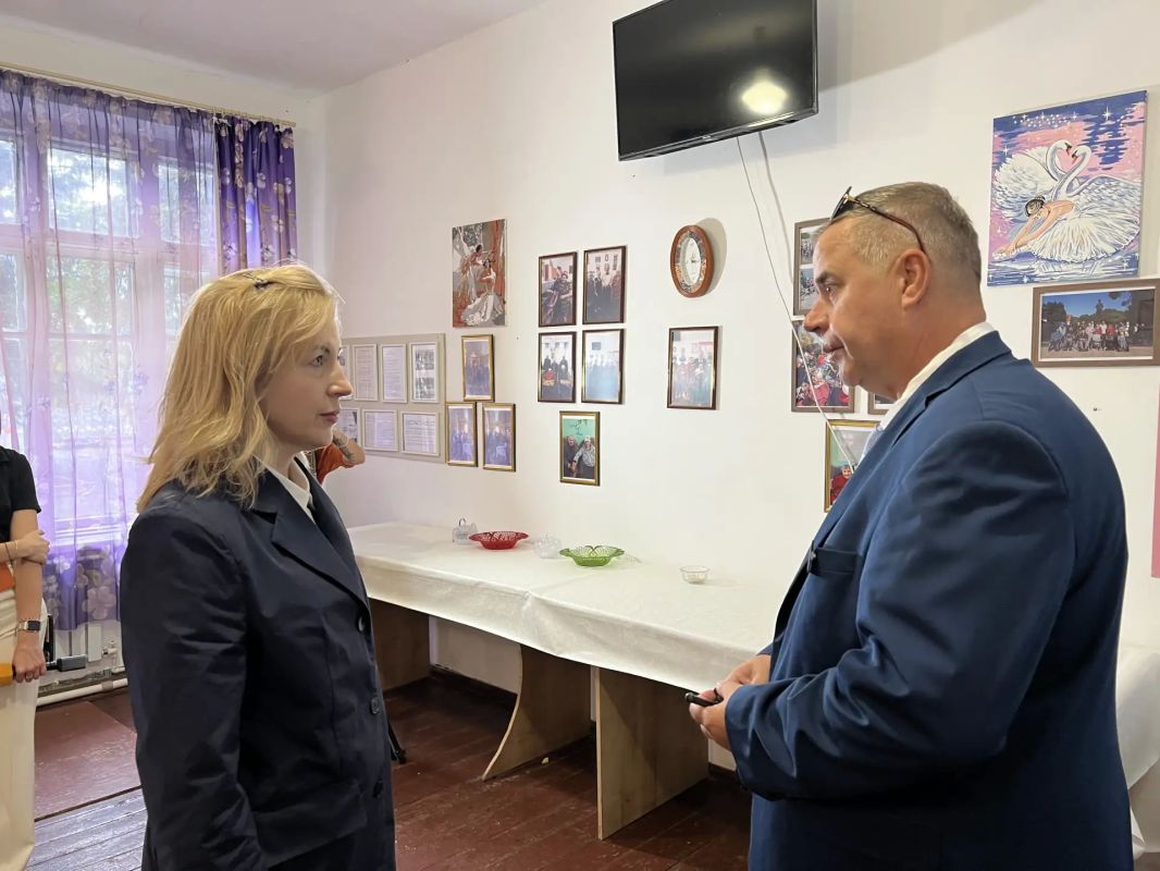 Здесь живут больше 50 человек Здесь живут больше 50 человек