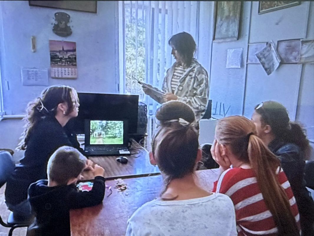 В Великолепетихском МО состоялся тематический час, посвящённый языкам народов России В Великолепетихском МО состоялся тематический час, посвящённый языкам народов России