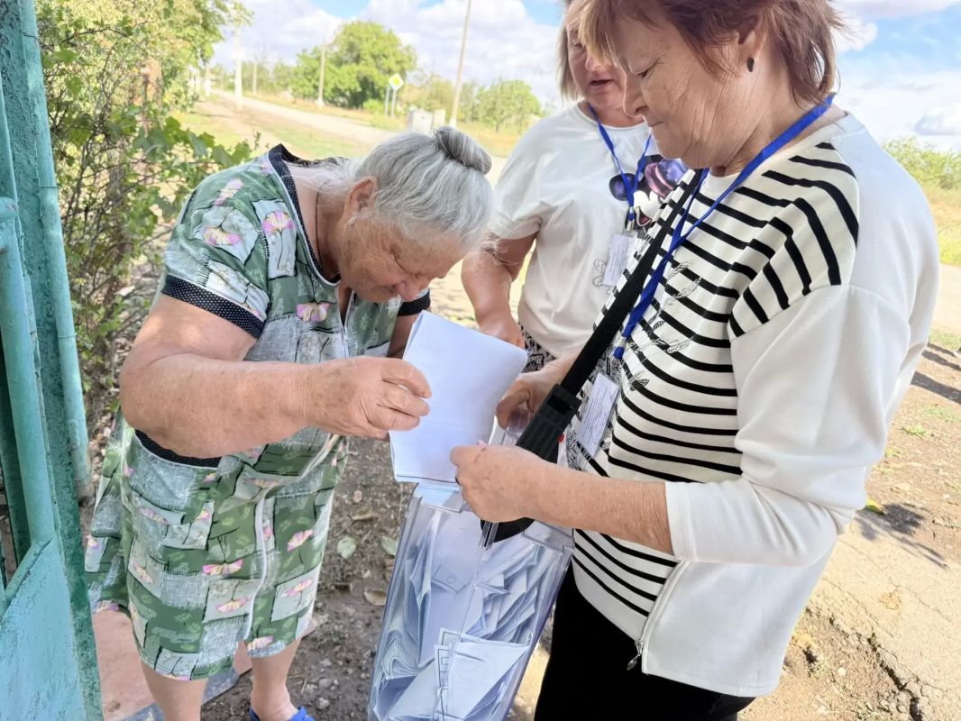 Сегодня в Чаплинском округе завершается первый этап досрочного голосования на выборах депутатов Государственной Думы Российской Федерации Сегодня в Чаплинском округе завершается первый этап досрочного голосования на выборах депутатов Государственной Думы Российской Федерации