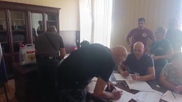 Прифронтовой Голопристанский округ делает свой выбор