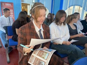 В годовщину начала блокады Ленинграда молодогвардейцы Херсонской области провели уроки памяти для учеников 9–11-х классов
