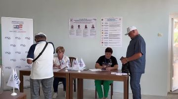 В пункте временного размещения Генического округа организовали досрочное голосование