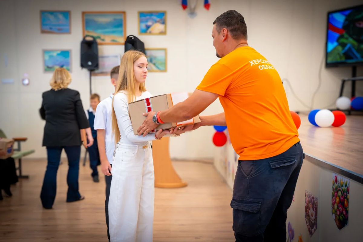Продолжаем подготовку к школьным будням Продолжаем подготовку к школьным будням