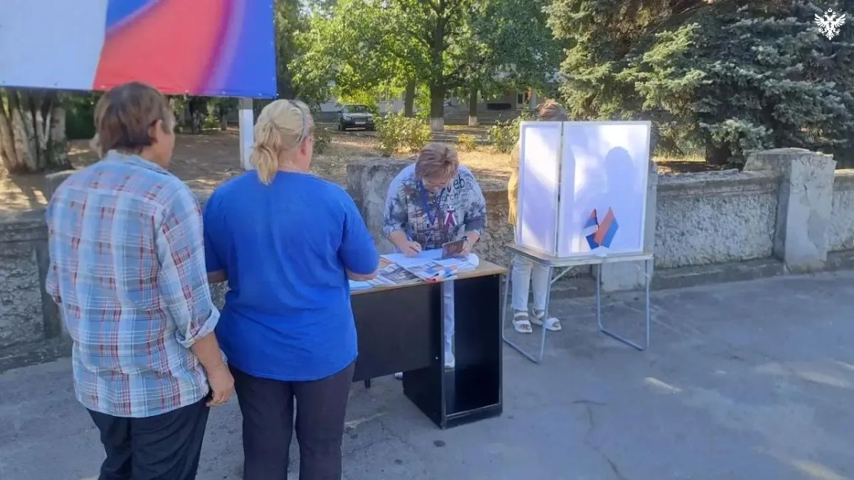 В Херсонской области стартовал второй этап досрочного голосования В Херсонской области стартовал второй этап досрочного голосования