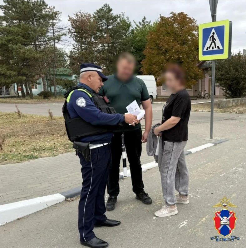 В Каланчакском округе Херсонской области сотрудники Госавтоинспекции провели профилактическую акцию В Каланчакском округе Херсонской области сотрудники Госавтоинспекции провели профилактическую акцию
