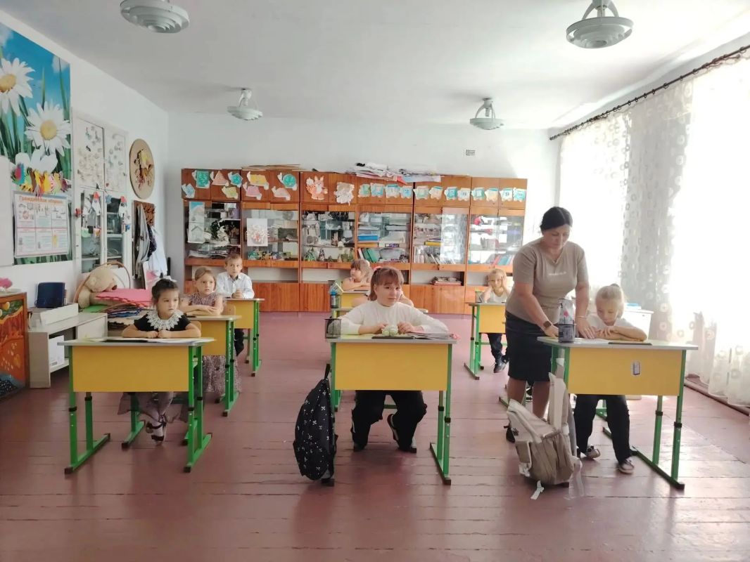 «Языки народов России — наше общее богатство»: познавательный час в Раздольненском сельском клубе «Языки народов России — наше общее богатство»: познавательный час в Раздольненском сельском клубе