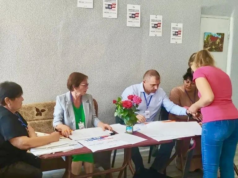 Досрочное голосование продолжается Досрочное голосование продолжается