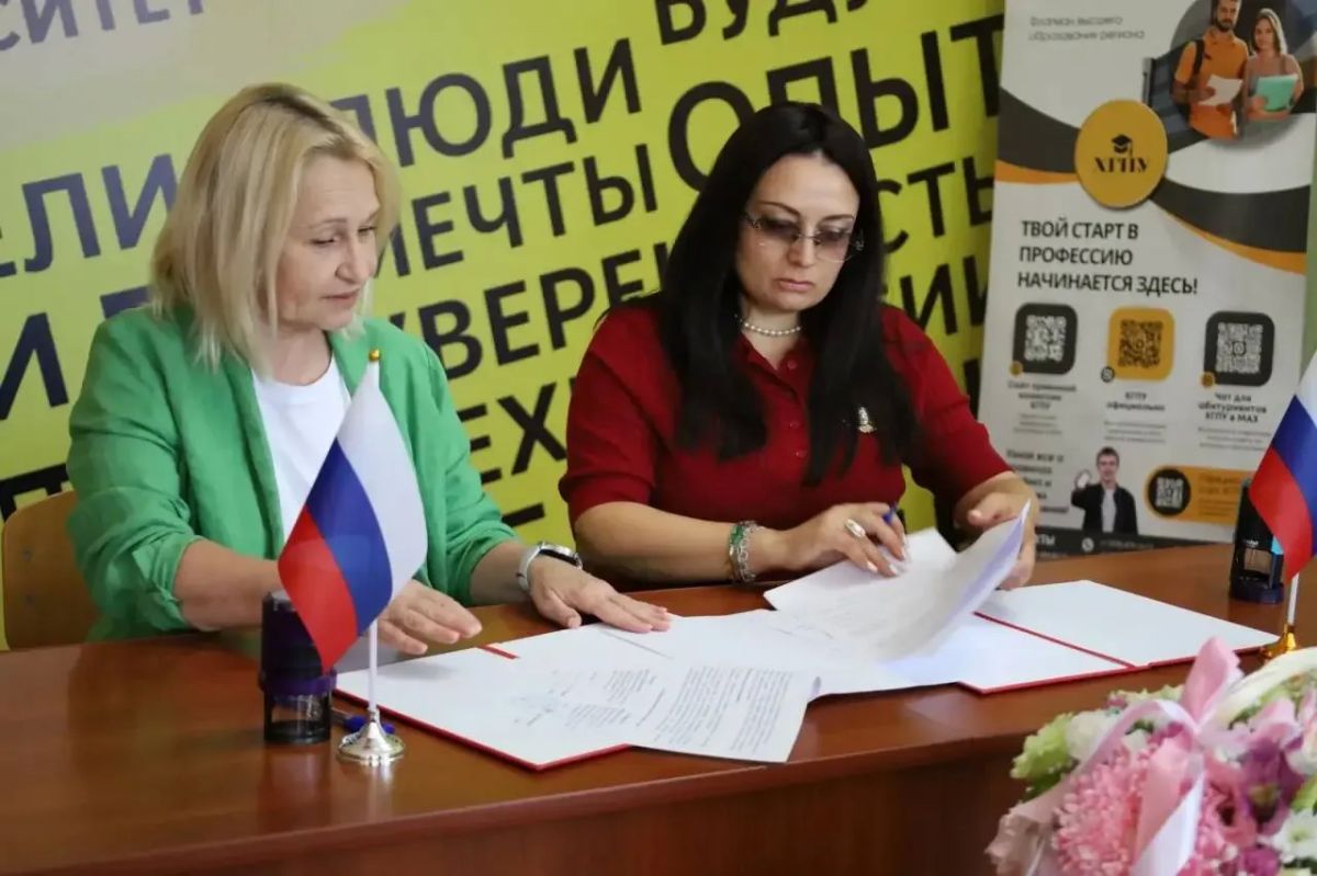 Договор о сотрудничестве подписали ХГПУ и Херсонский областной академический музыкально-драматический театр Договор о сотрудничестве подписали ХГПУ и Херсонский областной академический музыкально-драматический театр