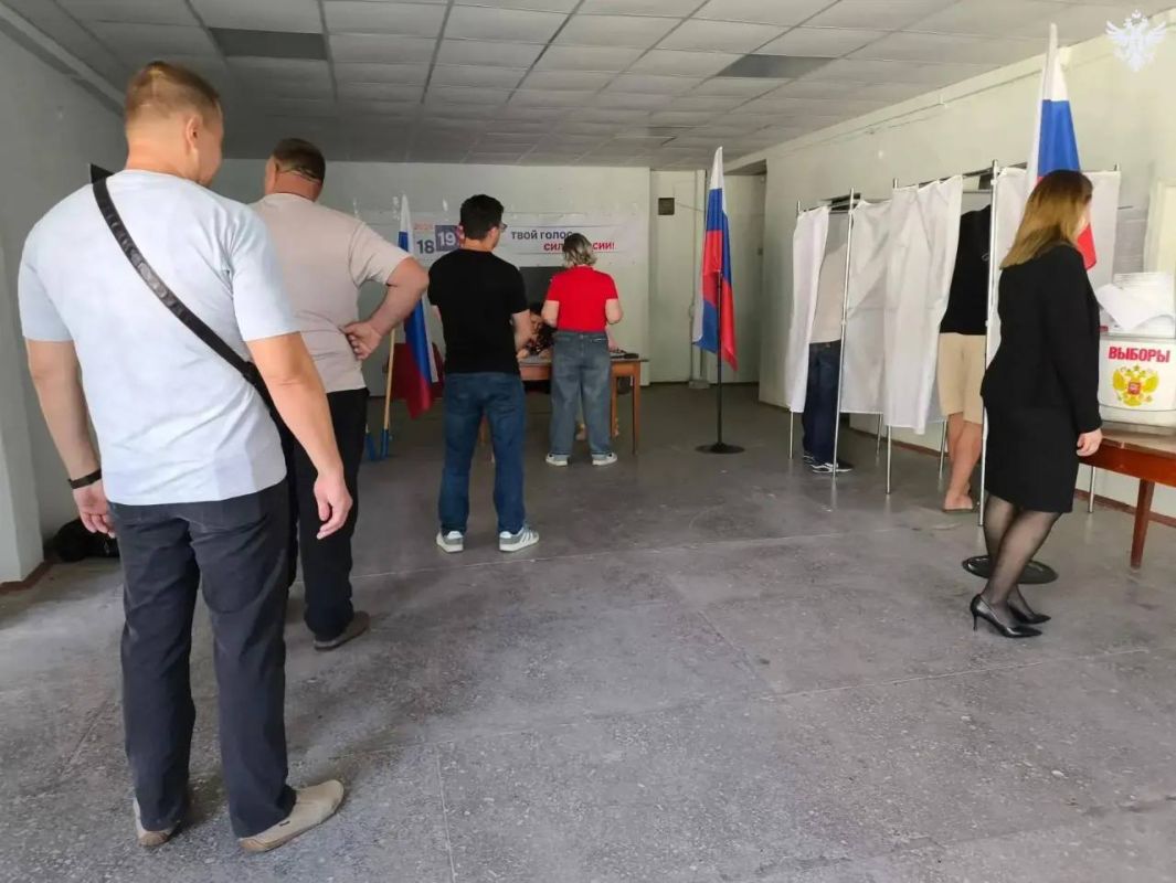 В Алешкинском округе жители продолжают участвовать в выборах депутатов Государственной Думы Российской Федерации В Алешкинском округе жители продолжают участвовать в выборах депутатов Государственной Думы Российской Федерации