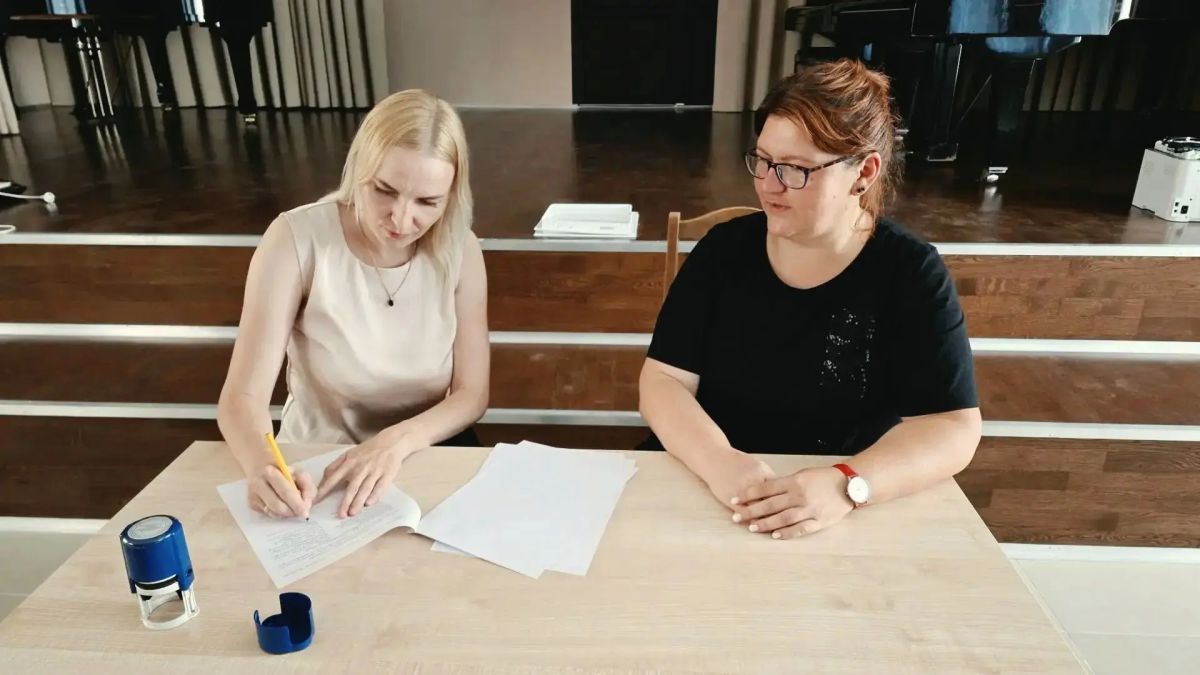 Новое творческое сотрудничество: Геническая и Новопластуновская школы искусств подписали договор