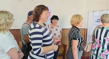 Выборы в прифронтовой Каховке: голосование проходит по графику