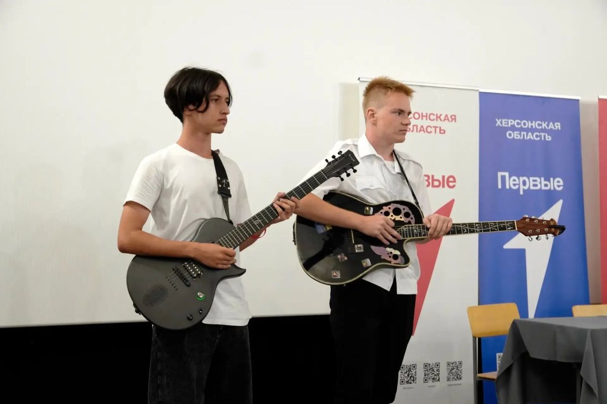 Владимир Сальдо: В Скадовске открылась выставка «Герои освобождённой Херсонщины» Владимир Сальдо: В Скадовске открылась выставка «Герои освобождённой Херсонщины»